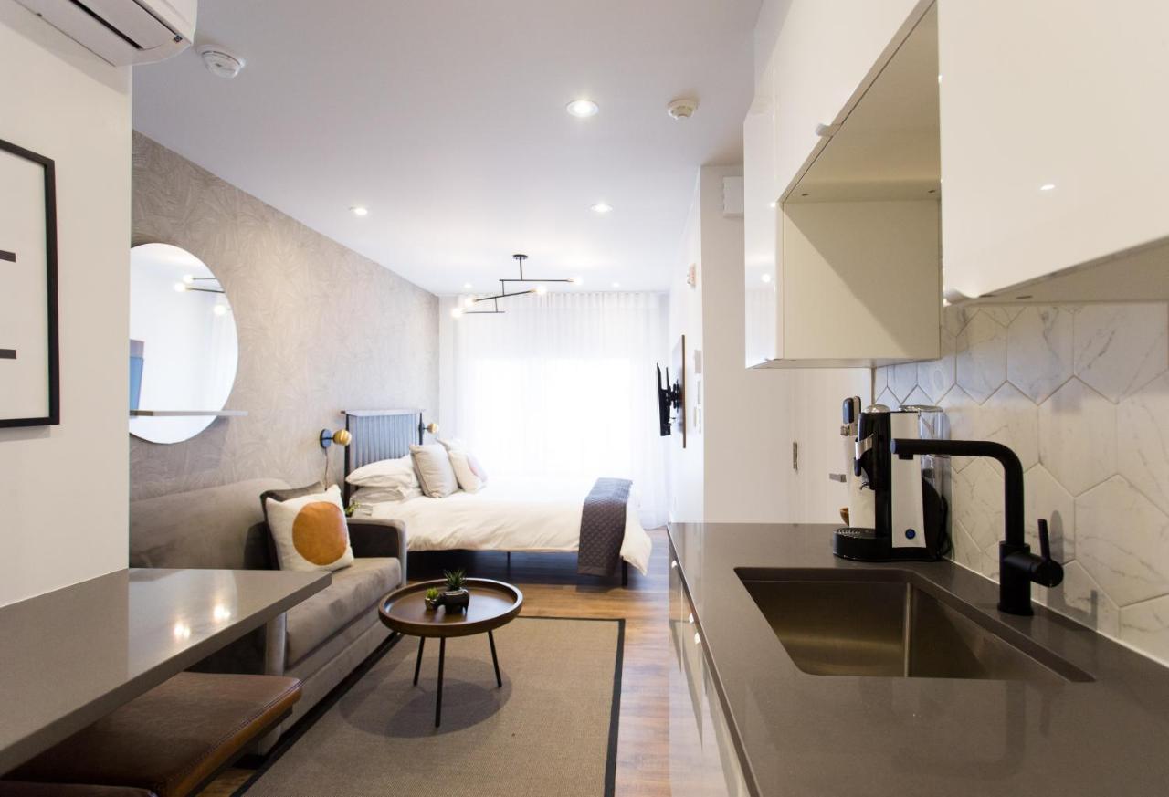 Blue Oasis Studio With Full Kitchen And Bath By Den Stays Montreal Ngoại thất bức ảnh